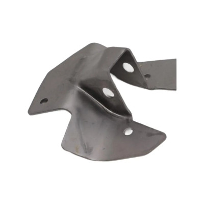 Кронштейн верхний крепления амортизатора правый для ВАЗ 2123 Лада Нива Шевроле