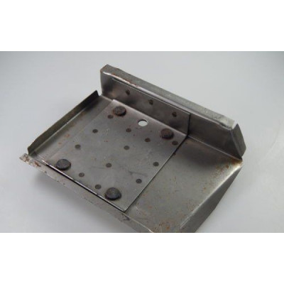 Площадка продольной реакт тяги 2121 лев "Экрис" (2121-5101371)